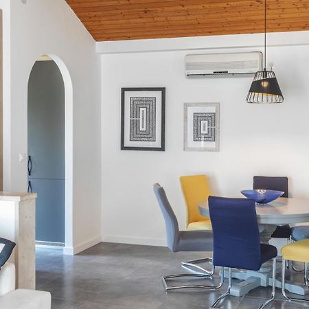 Center Apartment Golden Ray بول الغرفة الصورة
