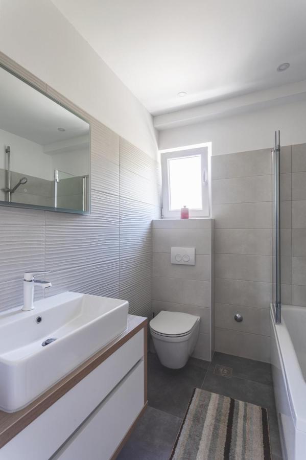 Center Apartment Golden Ray بول المظهر الخارجي الصورة