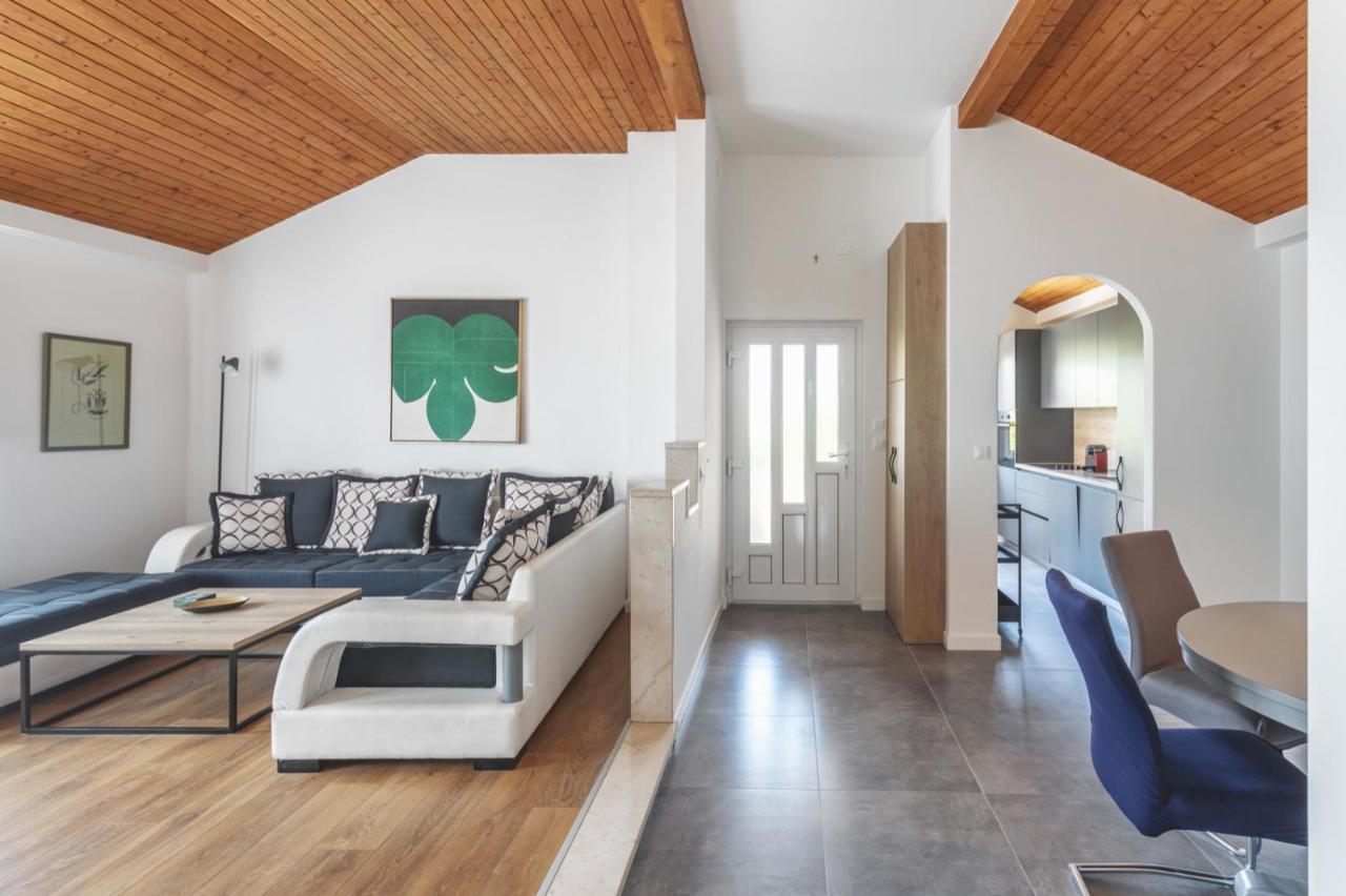 Center Apartment Golden Ray بول المظهر الخارجي الصورة