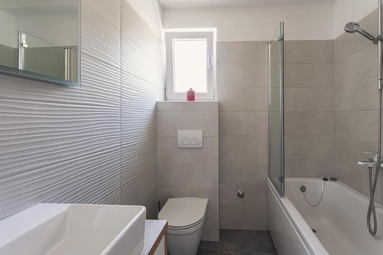 Center Apartment Golden Ray بول المظهر الخارجي الصورة