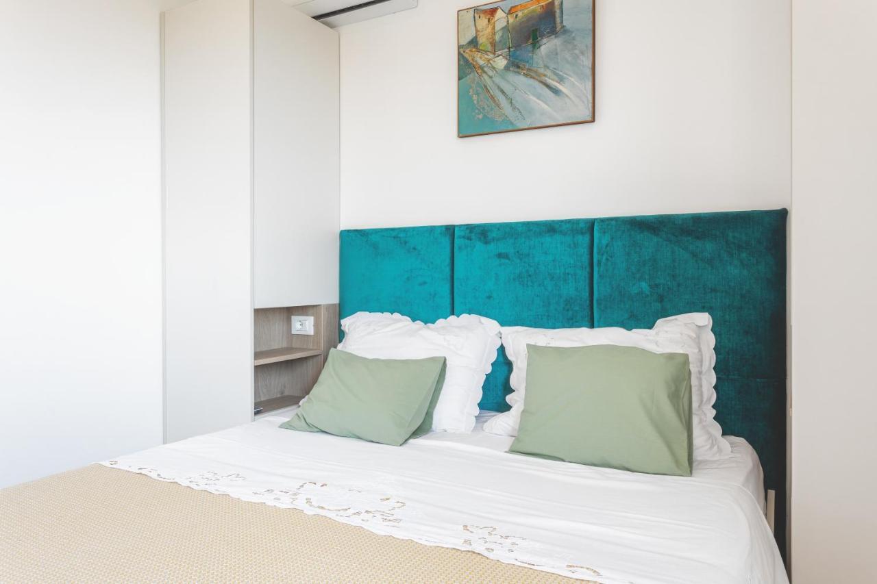 Center Apartment Golden Ray بول المظهر الخارجي الصورة